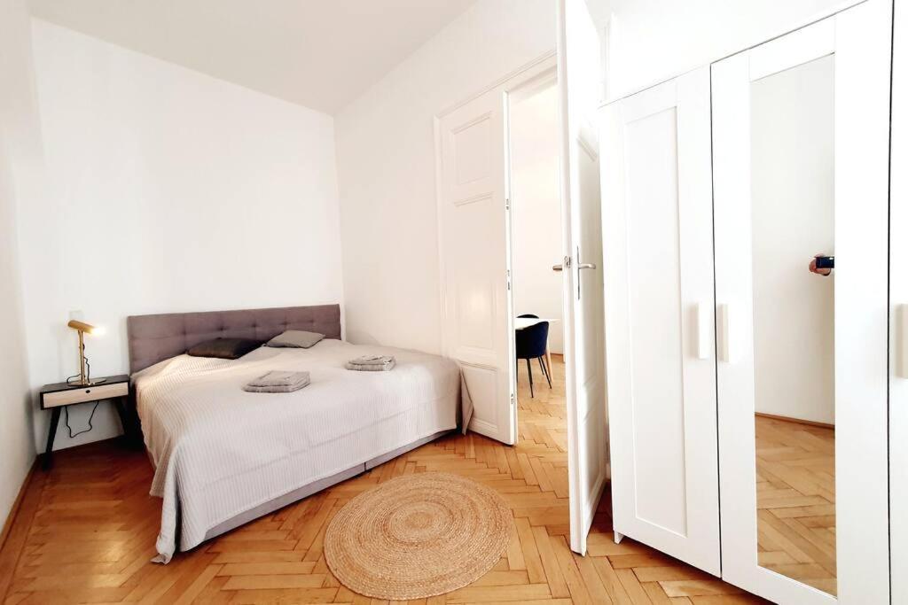 Savoir Vivre Apartments Rosinagasse Vienna Esterno foto