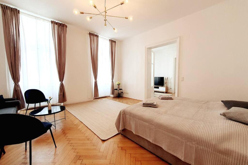 Savoir Vivre Apartments Rosinagasse Vienna Esterno foto